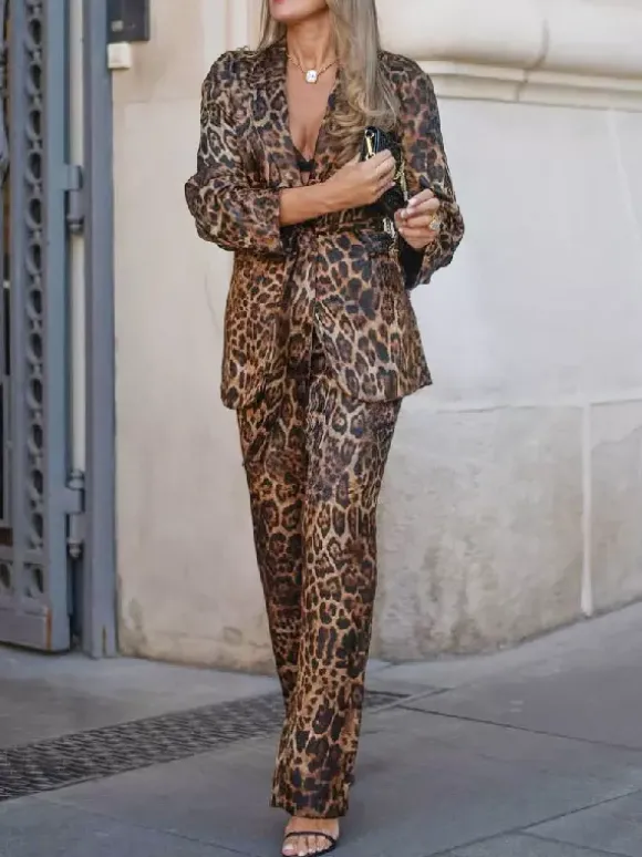 Ensemble blazer à imprimé léopard avec ceinture et pantalon large pour femme - Tailleur manches longues à revers cranté - Collection streetwear printemps 2026