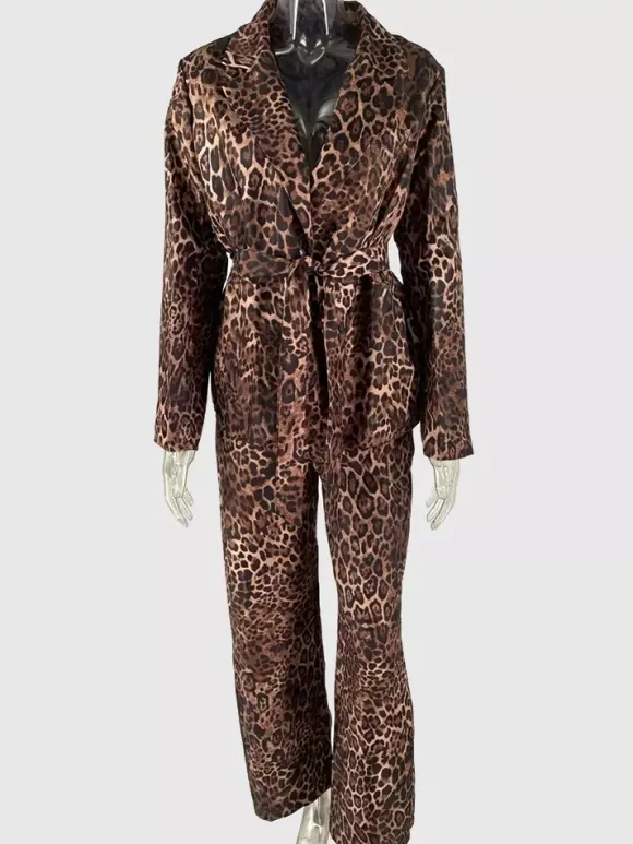 Ensemble blazer à imprimé léopard avec ceinture et pantalon large pour femme - Tailleur manches longues à revers cranté - Collection streetwear printemps 2026