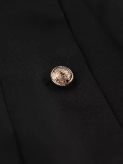 Ensemble blazer et jupe d'inspiration militaire pour femme tenue chic deux pièces - Noir vintage col montant coupe ajustée - Tenue de soirée printemps 2026