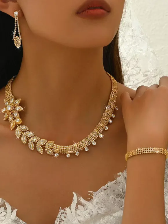 Ensemble de bijoux de mariage tendance en métal percé avec diamants attrayants