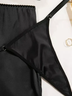 Ensemble de lingerie de mariée en dentelle noire 3 pièces : soutien-gorge jupe et culotte