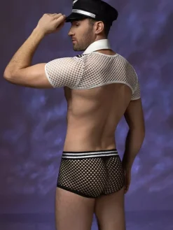 Ensemble de lingerie pour homme costume de pilote : haut court en résille short à nouer et chapeau. Tenue d'Halloween et de boîte de nuit.