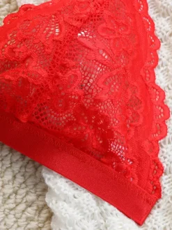 Ensemble de lingerie sexy 2 pièces à imprimé floral avec boutons transparents et soutien-gorge et culotte roses