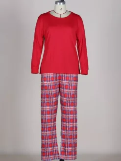 Ensemble de pyjamas de Noël classiques à carreaux rouges pour toute la famille 2026