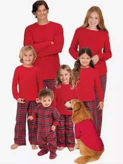 Ensemble de pyjamas de Noël classiques à carreaux rouges pour toute la famille 2026