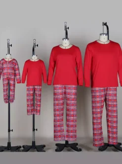 Ensemble de pyjamas de Noël classiques à carreaux rouges pour toute la famille 2026