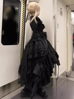 Ensemble de robes gothiques lolita noires à lacets manches longues et volants