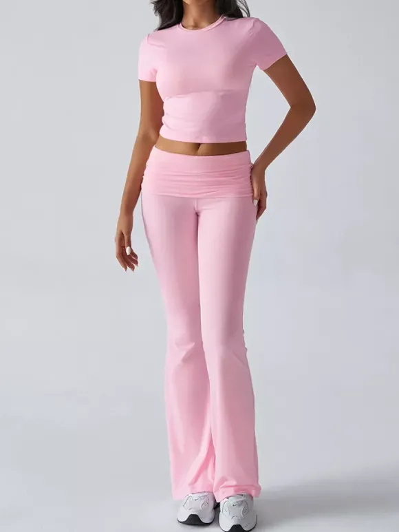 Ensemble de yoga deux pièces pour femme - Haut court à manches courtes et coupe ajustée et pantalon évasé - Tenue de sport et de détente été 2026