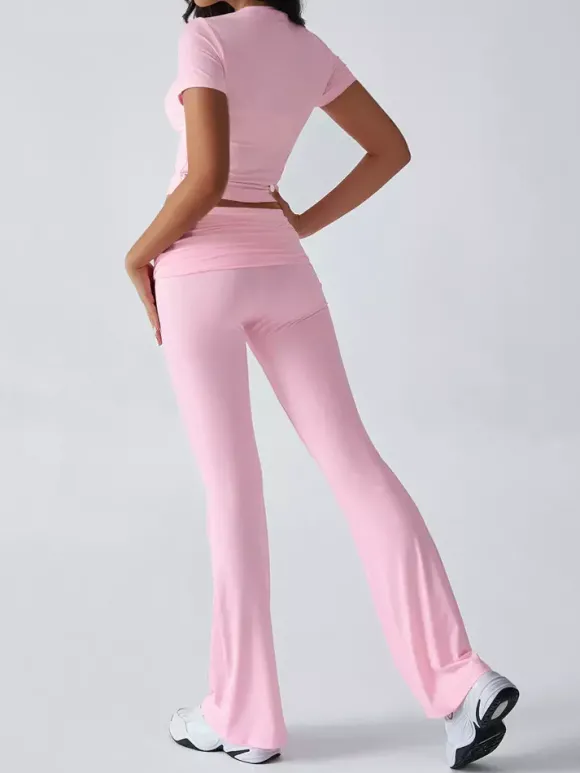 Ensemble de yoga deux pièces pour femme - Haut court à manches courtes et coupe ajustée et pantalon évasé - Tenue de sport et de détente été 2026
