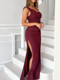 Ensemble deux pièces bordeaux chic pour rendez-vous : jupe sans manches dos nu à col en V