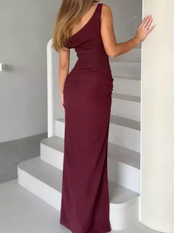 Ensemble deux pièces bordeaux chic pour rendez-vous : jupe sans manches dos nu à col en V