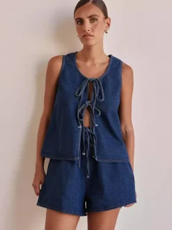 Ensemble deux pièces en denim pour femme - Haut sans manches bleu décontracté à nouer sur le devant et short assorti - Tenues streetwear d'été 2026