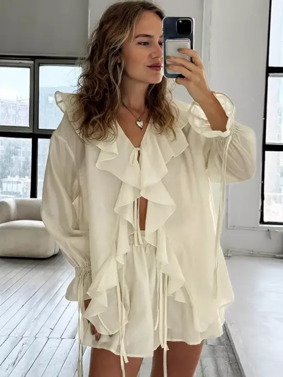 Ensemble deux pièces pour femme : chemise à volants et short - Crème style bohème manches évasées n艙ud sur le devant - Tenue de vacances d'été à la plage 2026