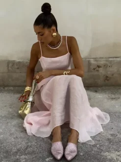 Ensemble deux pièces rose chic quotidien en velours à bretelles sans manches dos nu haut et jupe d'été.