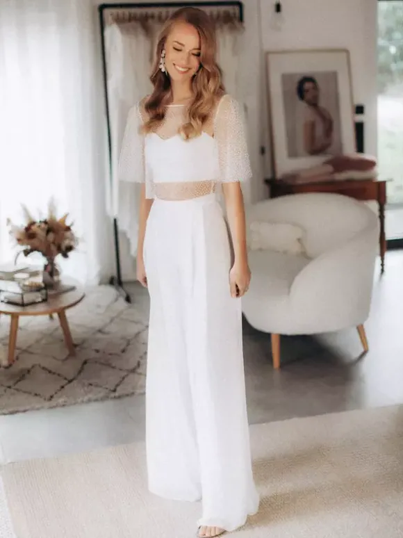 Ensemble pantalon 3 pièces pour la mariée en dentelle et mousseline décolleté illusion longueur au sol manches courtes lacées