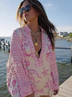 Ensemble pyjama en satin imprimé pour femme - Chemise à manches longues et col en V à motif côtier et short - Soirée croisière d'été 2026