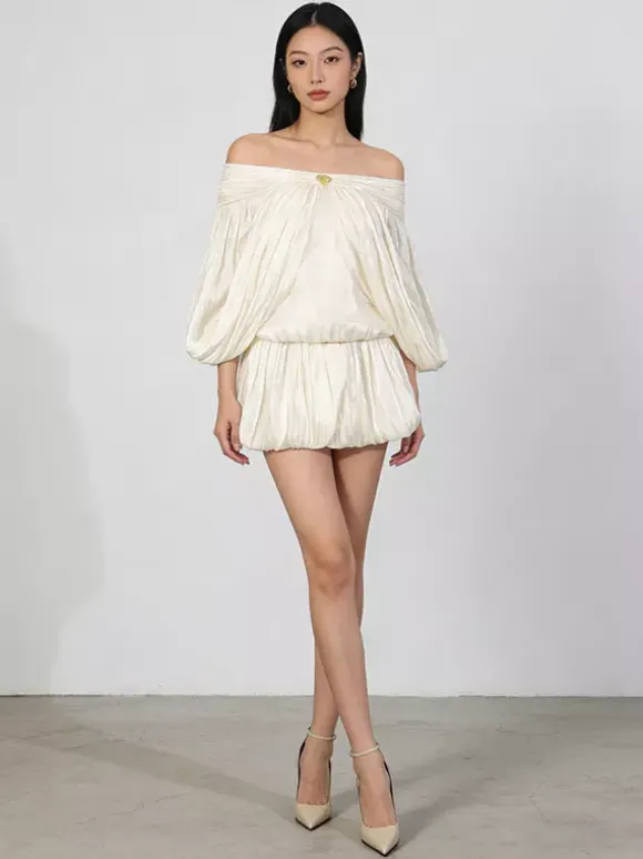 Ensemble robe mini-robe crème à épaules dénudées et volants pour femme style romantique chic