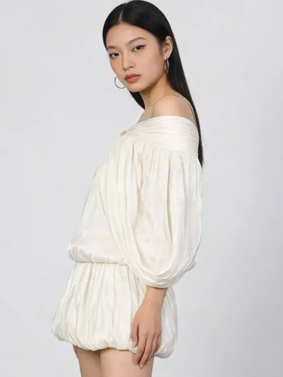 Ensemble robe mini-robe crème à épaules dénudées et volants pour femme style romantique chic