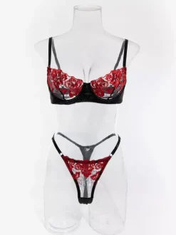 Ensemble soutien-gorge et culotte deux pièces en dentelle noire à volants