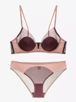 Ensemble soutien-gorge et culotte deux pièces rose fuchsia découpé