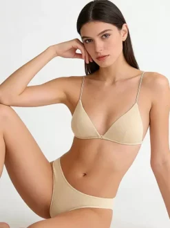 Ensemble soutien-gorge et culotte bordeaux découpés deux pièces