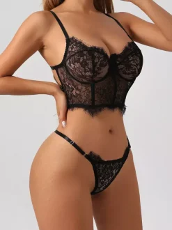 Ensemble soutien-gorge et culotte deux pièces en dentelle noire à volants