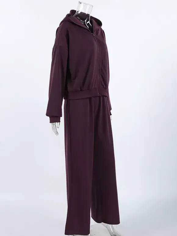 Ensemble athleisure pour femmes actives - Survêtement prune à capuche et fermeture éclair jambes larges - Collection printemps 2026 - Vêtements de yoga et de détente