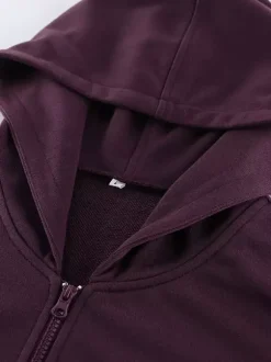 Ensemble athleisure pour femmes actives - Survêtement prune à capuche et fermeture éclair jambes larges - Collection printemps 2026 - Vêtements de yoga et de détente