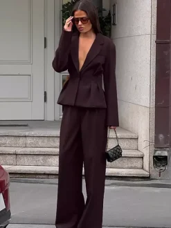 Ensemble blazer péplum marron foncé pour femme - Pantalon large à taille plissée et coupe slim - Tenue de bureau printemps 2026