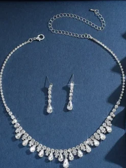 Ensemble de bijoux de mariage tendance avec superbe diamant en métal