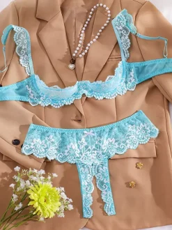 Ensemble de lingerie 2 pièces sans entrejambe et sans bonnets avec n艙uds et soutien-gorge rouge