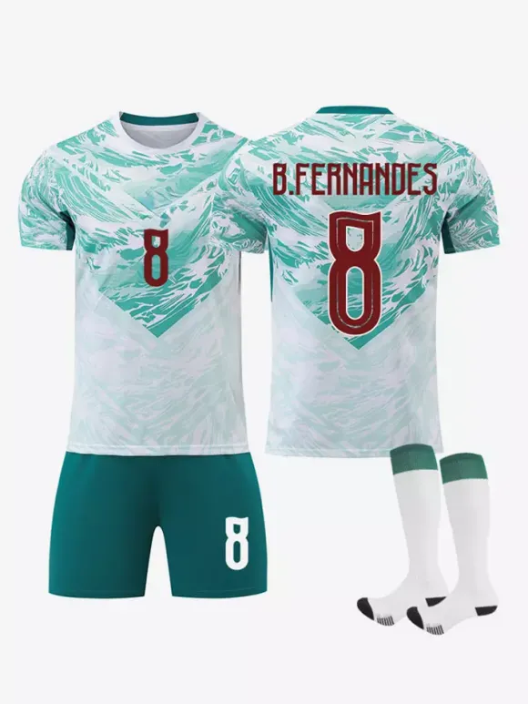 Ensemble de 3 maillots extérieurs de l'équipe nationale 2026 : Ronaldo n° 7 et B. Fernandes n° 8