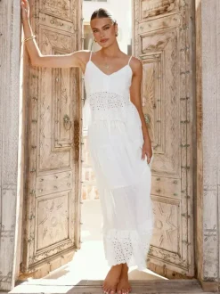 Ensemble deux pièces en coton ajouré pour femme - Débardeur blanc bohème et jupe longue à volants - Idéal pour une fête d'été sur la plage 2026