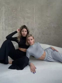 Ensemble deux pièces gris décontracté pour soirée col montant manches longues et pantalon