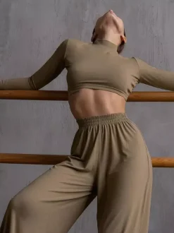 Ensemble deux pièces gris décontracté pour soirée col montant manches longues et pantalon