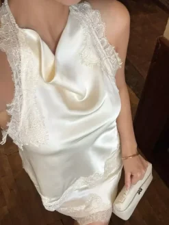 Ensemble deux pièces jupe sans manches en dentelle abricot chic pour un look décontracté au quotidien