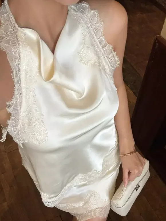 Ensemble deux pièces jupe sans manches en dentelle abricot chic pour un look décontracté au quotidien