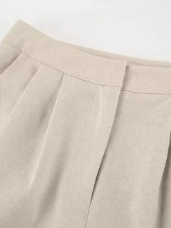 Ensemble deux pièces kaki chic décontracté au quotidien : haut sans manches en lin à col V et pantalon.