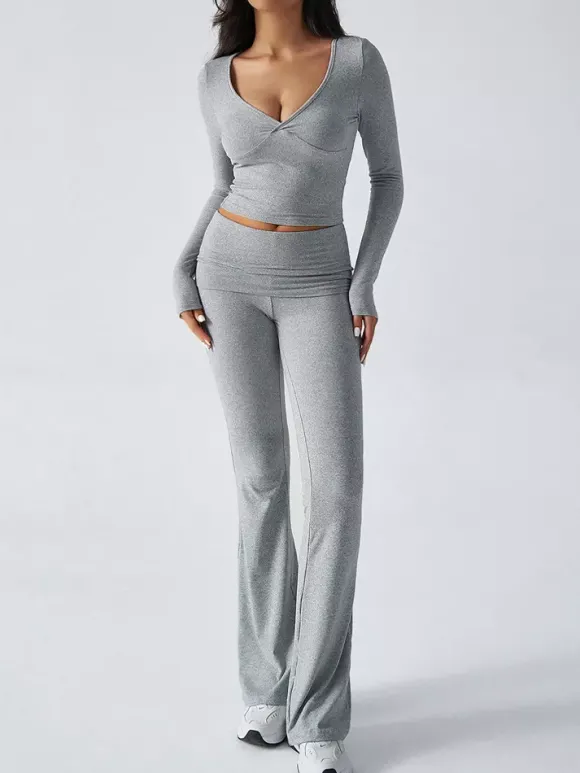 Ensemble deux pièces manches longues pour femme - Haut court ajusté à col en V et pantalon évasé style yoga - Collection printemps 2026