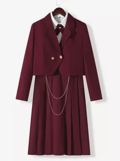 Ensemble Lolita JK d'uniforme scolaire japonais composé d'un manteau d'une chemise et d'une jupe à manches longues avec chaînes noires.