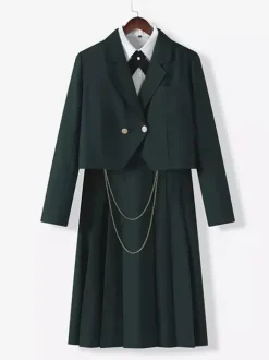 Ensemble Lolita JK d'uniforme scolaire japonais composé d'un manteau d'une chemise et d'une jupe à manches longues avec chaînes noires.