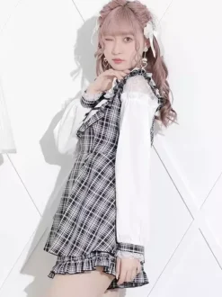 Ensemble Lolita à manches longues et à lacets short à volants