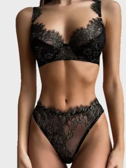 Ensemble 2 pièces de lingerie en dentelle noire avec soutien-gorge et culotte
