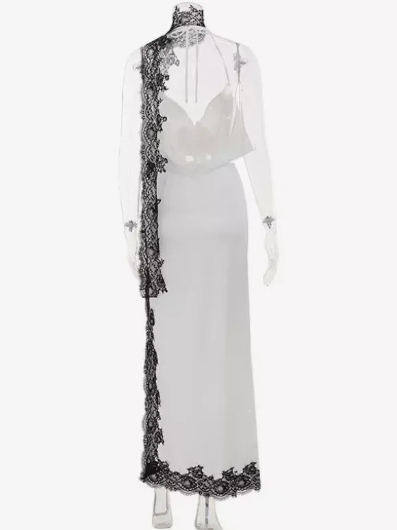Ensemble 2 pièces : haut court dos nu en satin blanc à décolleté plongeant et jupe longue fendue ornée de dentelle noire