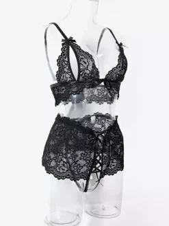 Ensembles 2 pièces de lingerie : soutien-gorge et culotte en dentelle noire sans bonnets