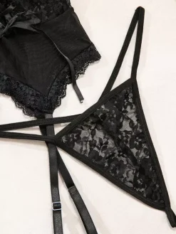 Ensembles 3 pièces sexy en lingerie collants et bas résille noirs à imprimé floral découpé