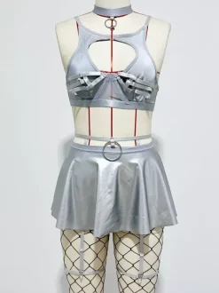 Ensembles de pyjama avec détails en métal rouge lingerie d'intérieur ensembles soutien-gorge et jupe