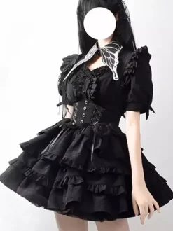Ensembles Gothic Lolita : haut noir à manches courtes volants et fleurs avec jupe.