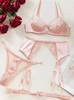 Ensemble soutien-gorge et culotte 4 pièces en résille rose pâle à imprimé floral