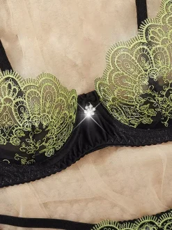 Ensemble soutien-gorge et string à armatures broderie florale papillon noir et vert